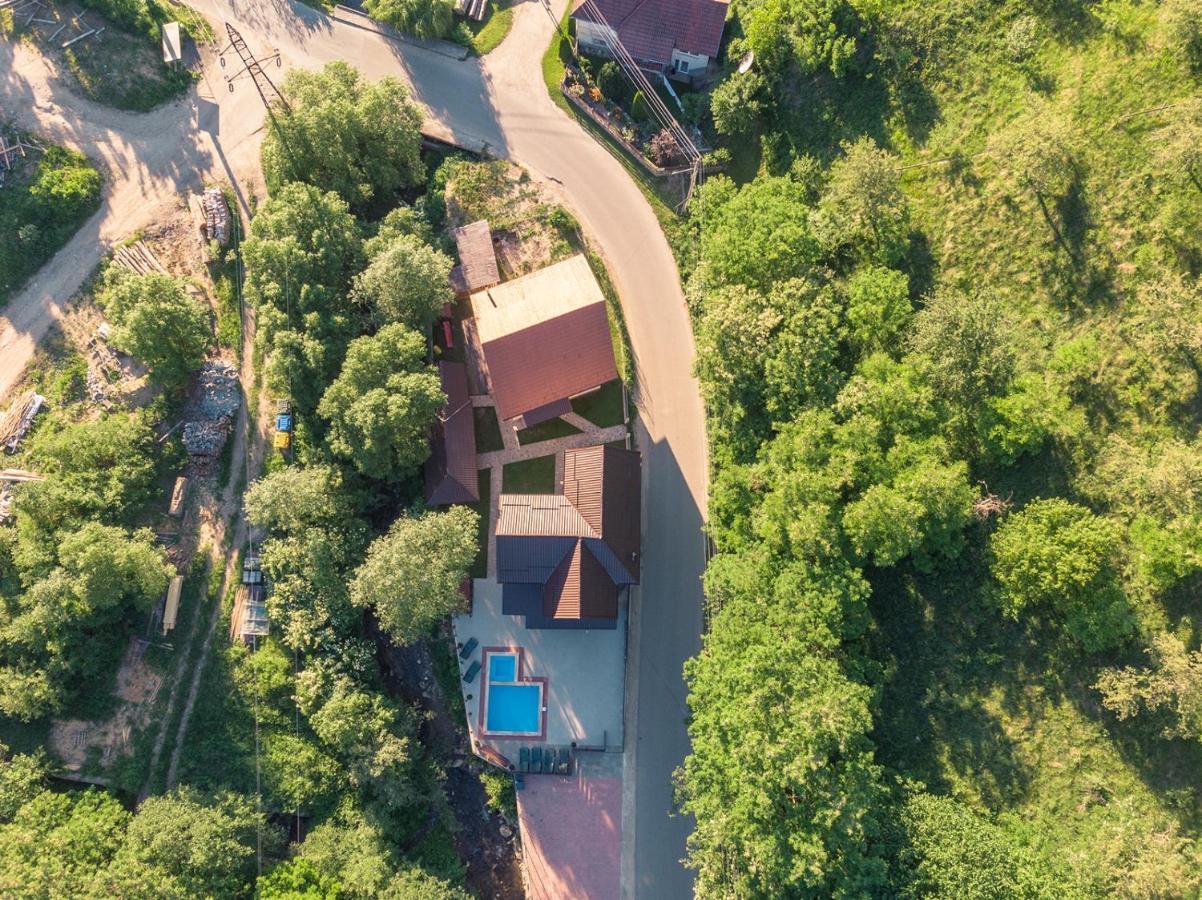 Pensiunea Petru Şugag Exterior foto