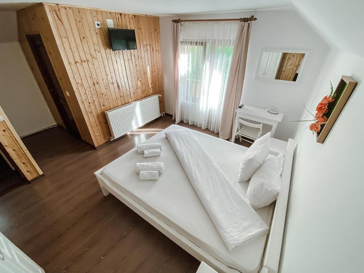 Pensiunea Petru Şugag Habitación foto